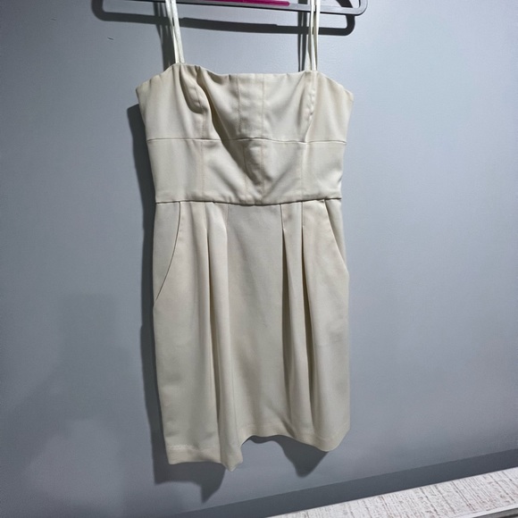 BCBG Strapless Mini Cream Colored Dress plus Matching Jacket Size XXS - Picture 8 of 11